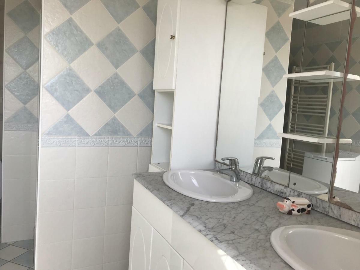 Ferienhaus A La *